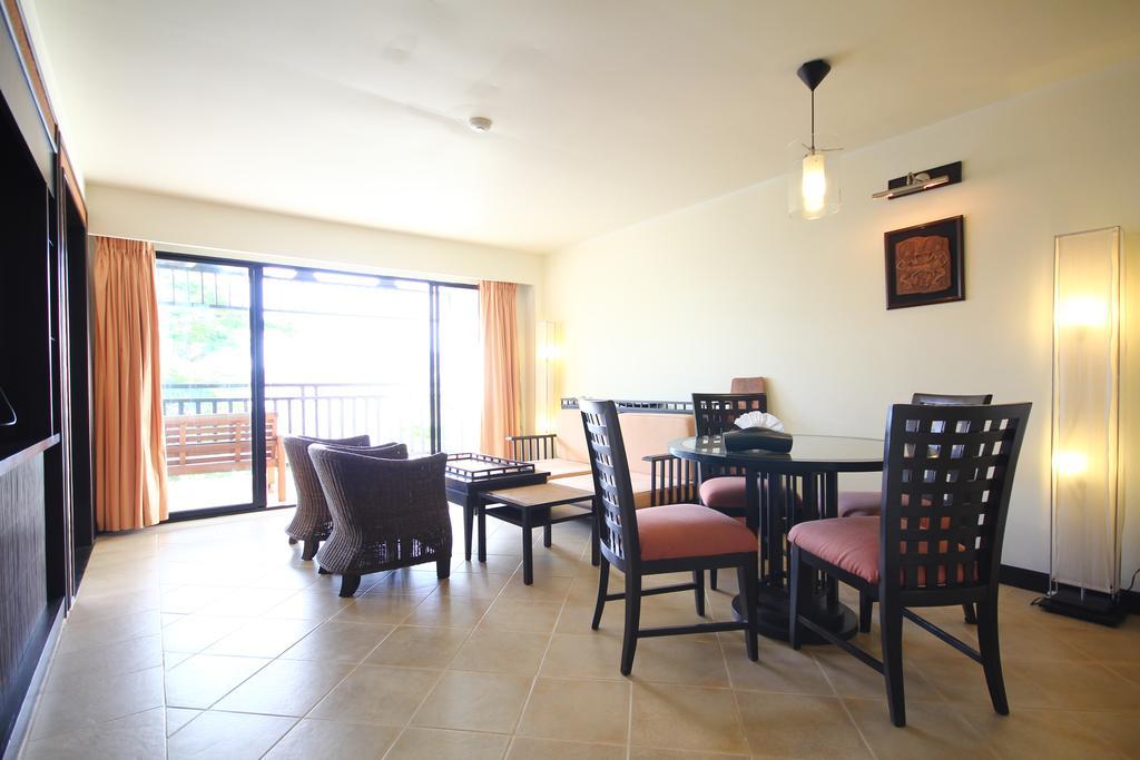 Avantika Boutique Hotel Patong Esterno foto