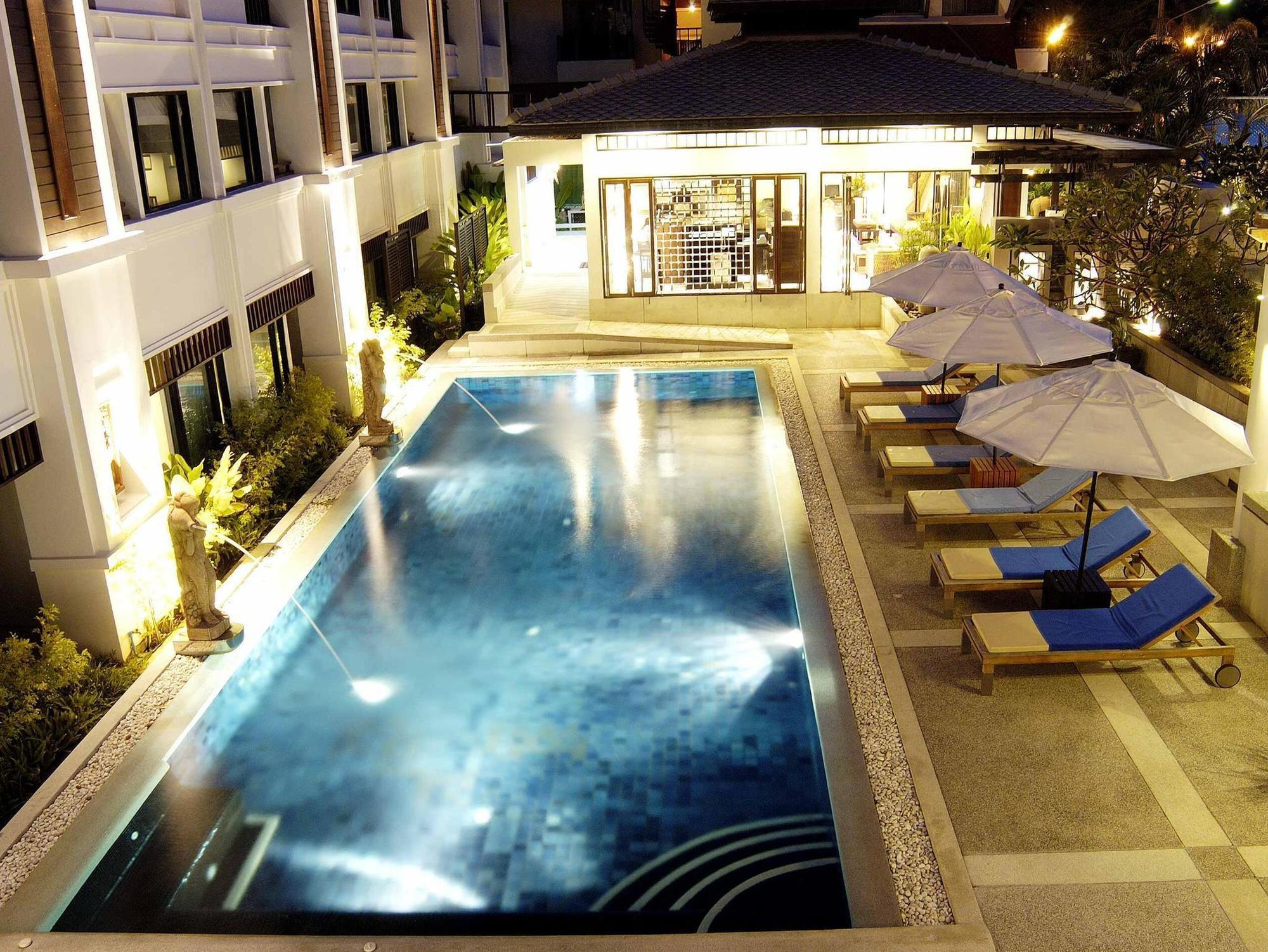 Avantika Boutique Hotel Patong Esterno foto